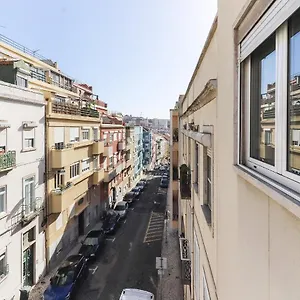 Almirante Classic By Homing Appartement