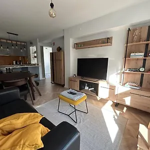 Simply Yellow Appartement